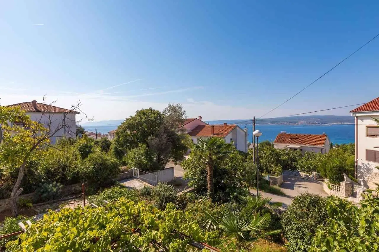 Apartment In Crikvenica 5244