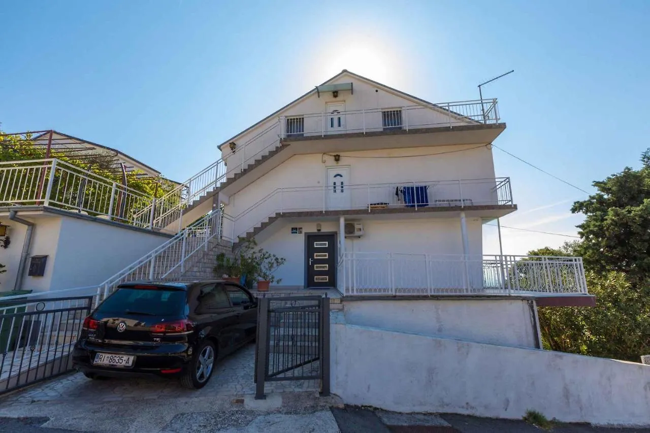 Apartment In Crikvenica 5244