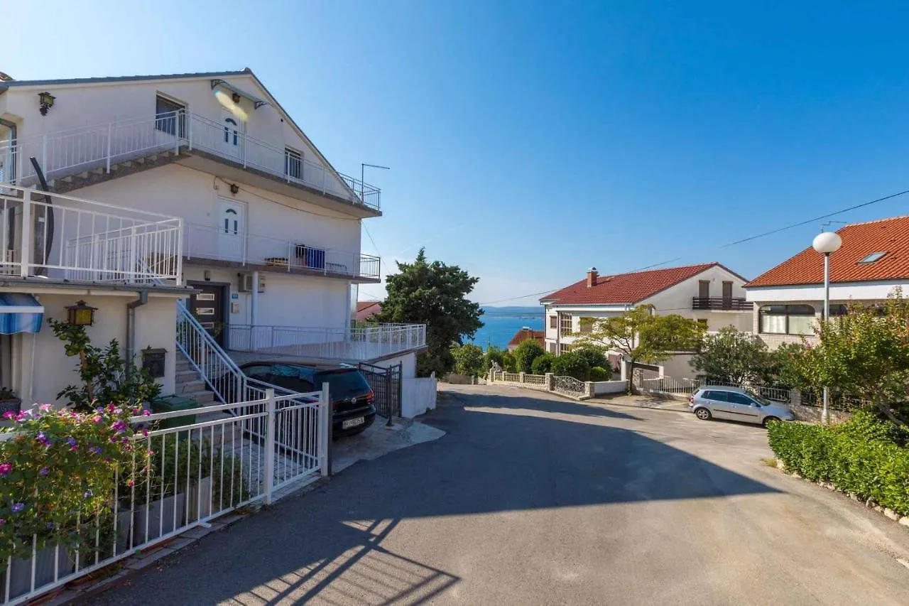 Apartment In Crikvenica 5244
