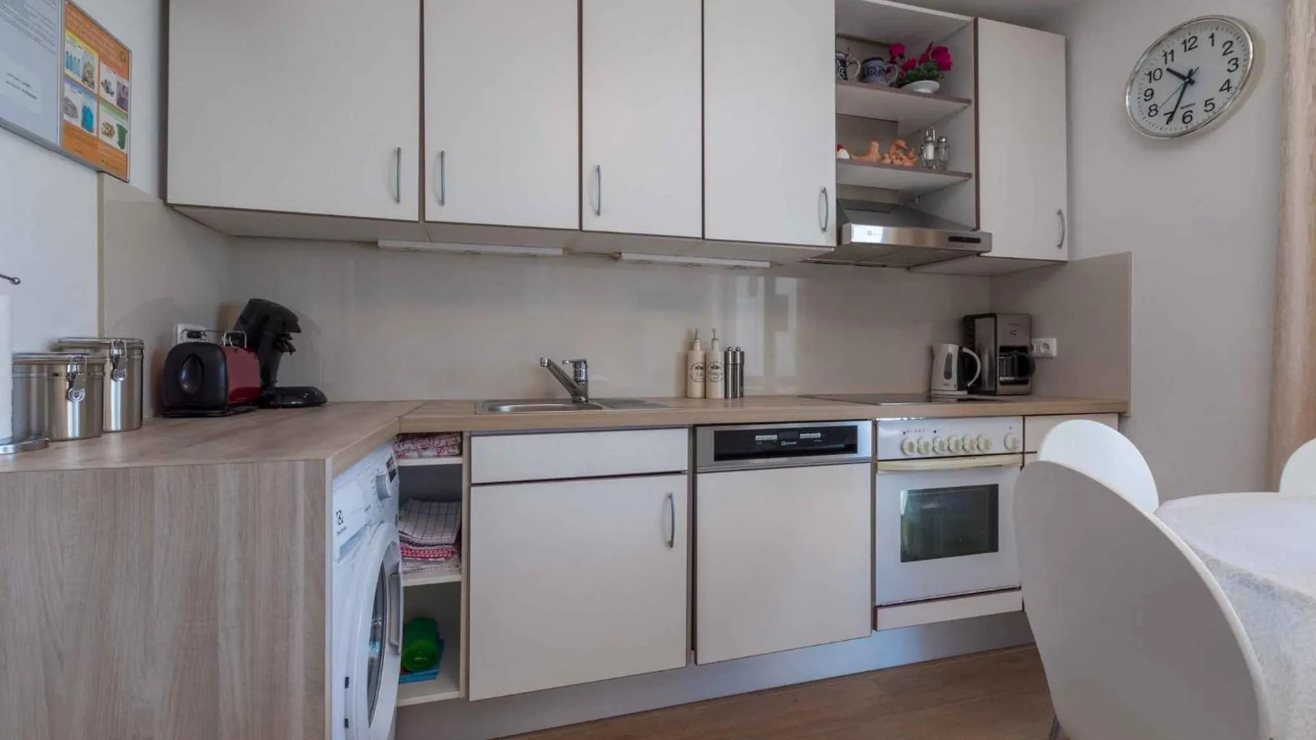 Apartment In Crikvenica 5244