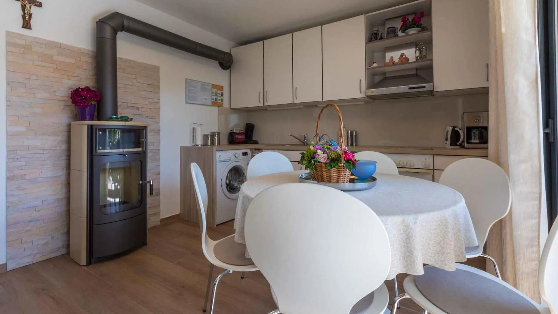 Apartment In Crikvenica 5244